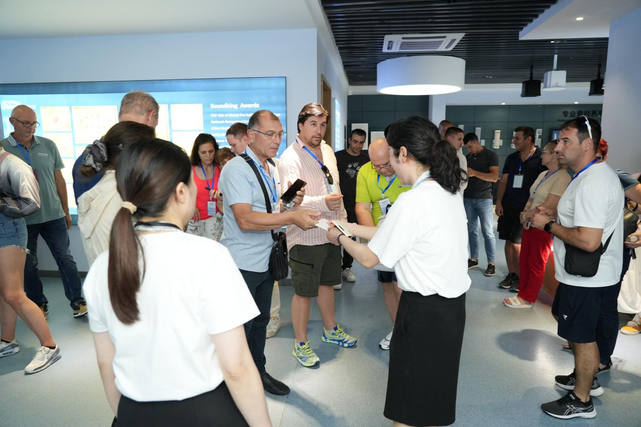 音王迎接保加利亞魯塞市代表團(tuán)，以科技為媒講好中國故事